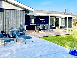 6 Person Holiday Home in Tarm-by Traum