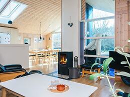 6 Person Holiday Home in Ebeltoft