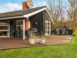 6 Person Holiday Home in Ebeltoft