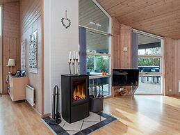6 Person Holiday Home in Ebeltoft