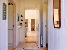 6 Person Holiday Home in Hojby-by Traum