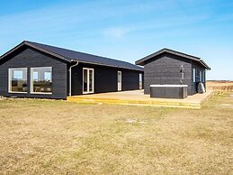 12 Person Holiday Home in Harboore-by Traum
