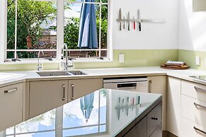 Central City 3BR Paradise- Sky- Netflix