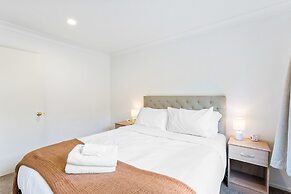 Central City 3BR Paradise- Sky- Netflix