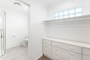 Central City 3BR Paradise- Sky- Netflix