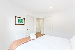 Central City 3BR Paradise- Sky- Netflix