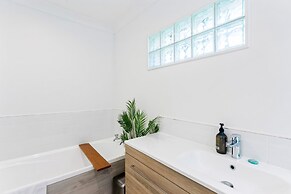 Central City 3BR Paradise- Sky- Netflix