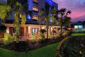 Holiday Inn Express & Suites Lexington by IHG