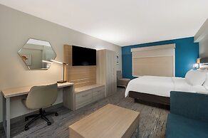 Holiday Inn Express & Suites Lexington by IHG