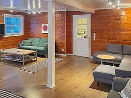 18 Person Holiday Home in Sauda