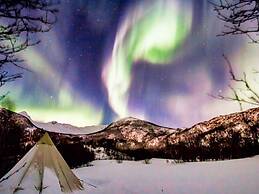 8 Person Holiday Home in Stonglandseidet