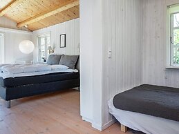 8 Person Holiday Home in Vaeggerlose