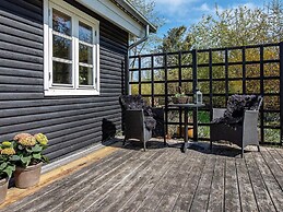 8 Person Holiday Home in Vaeggerlose