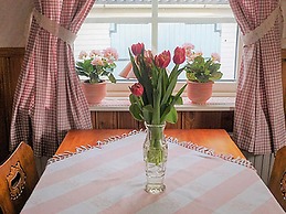 6 Person Holiday Home in Trollhattan