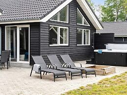 16 Person Holiday Home in Vaeggerlose