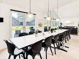 16 Person Holiday Home in Vaeggerlose