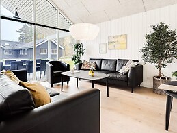 16 Person Holiday Home in Vaeggerlose