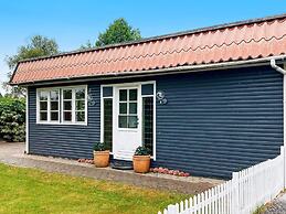 6 Person Holiday Home in Grenaa-by Traum