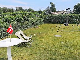 6 Person Holiday Home in Grenaa-by Traum