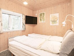 6 Person Holiday Home in Blavand