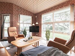 6 Person Holiday Home in Blavand