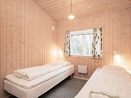 6 Person Holiday Home in Blavand