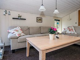 6 Person Holiday Home in Glesborg