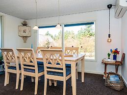 6 Person Holiday Home in Glesborg