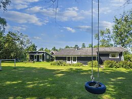 6 Person Holiday Home in Glesborg