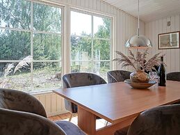 6 Person Holiday Home in Aakirkeby