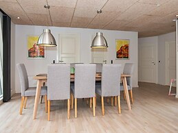 8 Person Holiday Home in Hemmet