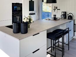 12 Person Holiday Home in Vaeggerlose