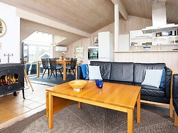 6 Person Holiday Home in Lemvig-by Traum