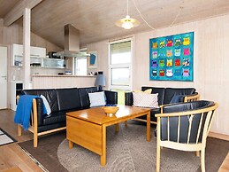 6 Person Holiday Home in Lemvig-by Traum