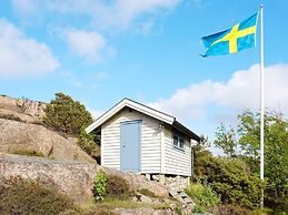 6 Person Holiday Home in Bovallstrand