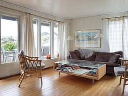 6 Person Holiday Home in Bovallstrand