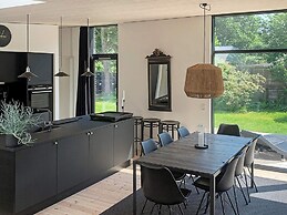 8 Person Holiday Home in Hornbaek-by Traum