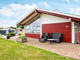 6 Person Holiday Home in Aabenraa-by Traum