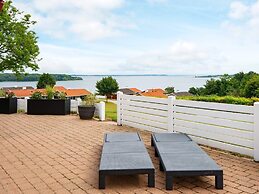 6 Person Holiday Home in Aabenraa-by Traum