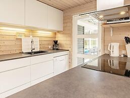 10 Person Holiday Home in Vaeggerlose-by Traum
