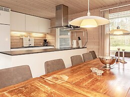 10 Person Holiday Home in Vaeggerlose-by Traum