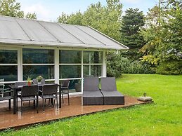 10 Person Holiday Home in Vaeggerlose-by Traum