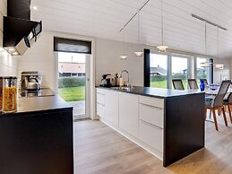 8 Person Holiday Home in Hejls