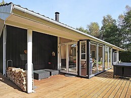 6 Person Holiday Home in Frederiksvaerk-by Traum