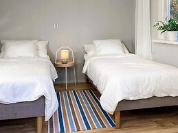 6 Person Holiday Home With Garden-by Traum