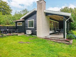 6 Person Holiday Home in Ebeltoft