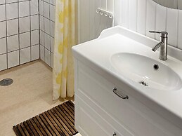 4 Star Holiday Home in Hals