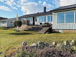 12 Person Holiday Home in Lysekil-by Traum