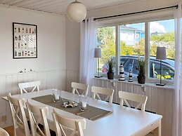 12 Person Holiday Home in Lysekil-by Traum
