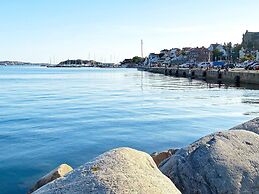 12 Person Holiday Home in Lysekil-by Traum